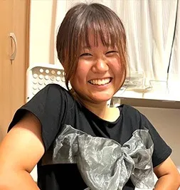 山本 百合瀬